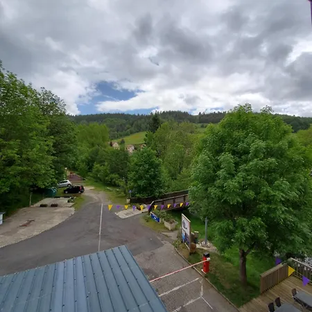 Les Airelles Montagne Ardéchoise Hotel