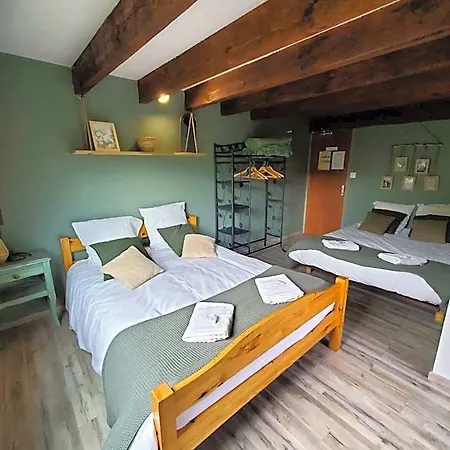 Les Airelles Montagne Ardéchoise Hotel