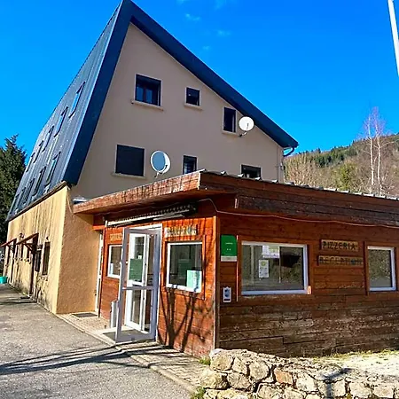 Les Airelles Montagne Ardéchoise Hotel
